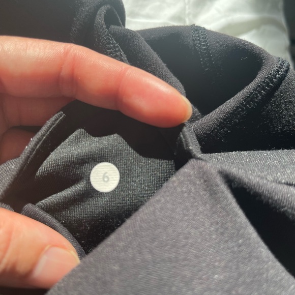 Lululemon Beyond Boundaries Black Butterfly Texture Mink Berry Leggings Size 6 - Picture 12 of 12